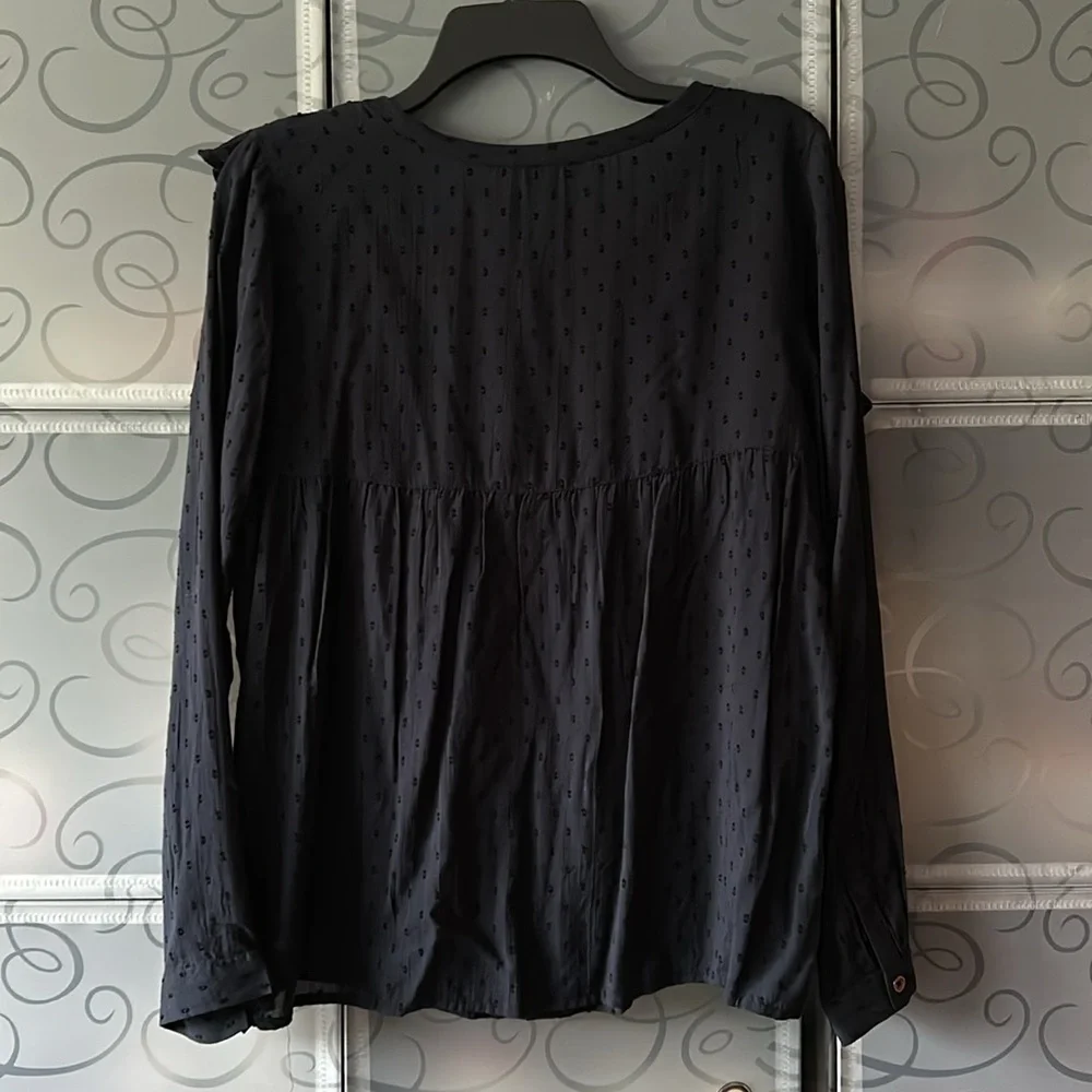 Bass Ruffle Blouse - Picture 4 of 5